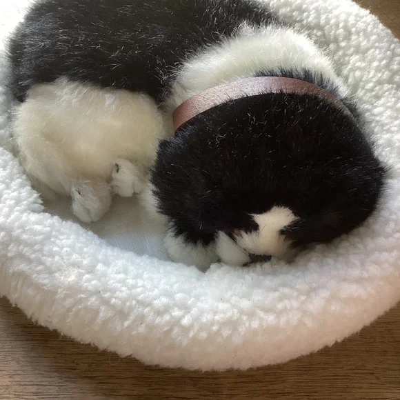 Sleeping Dog Plush Toy Battery Operated Stuffed Puppy Breathing Tested 10x11” - Picture 6 of 9